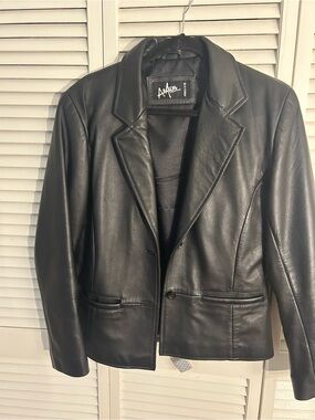 Black Genuine Leather Blazer Jacket - Women's
